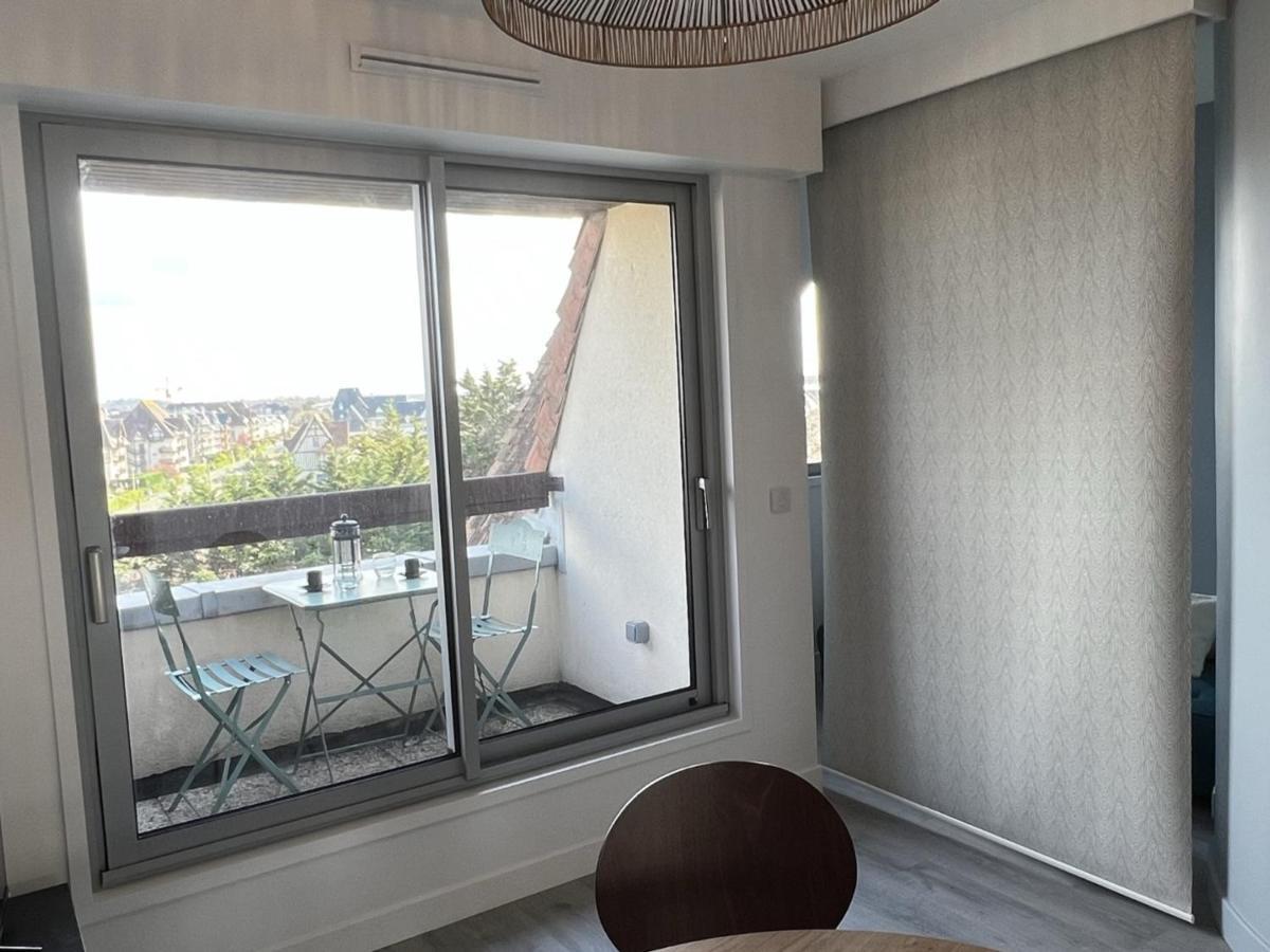 Cabourg : Duplex Renove 2 Pieces, Acces Direct Plage, Fibre, Parking, Cuisine Equipee, 4 Pers. - Fr-1-487-351 Zewnętrze zdjęcie