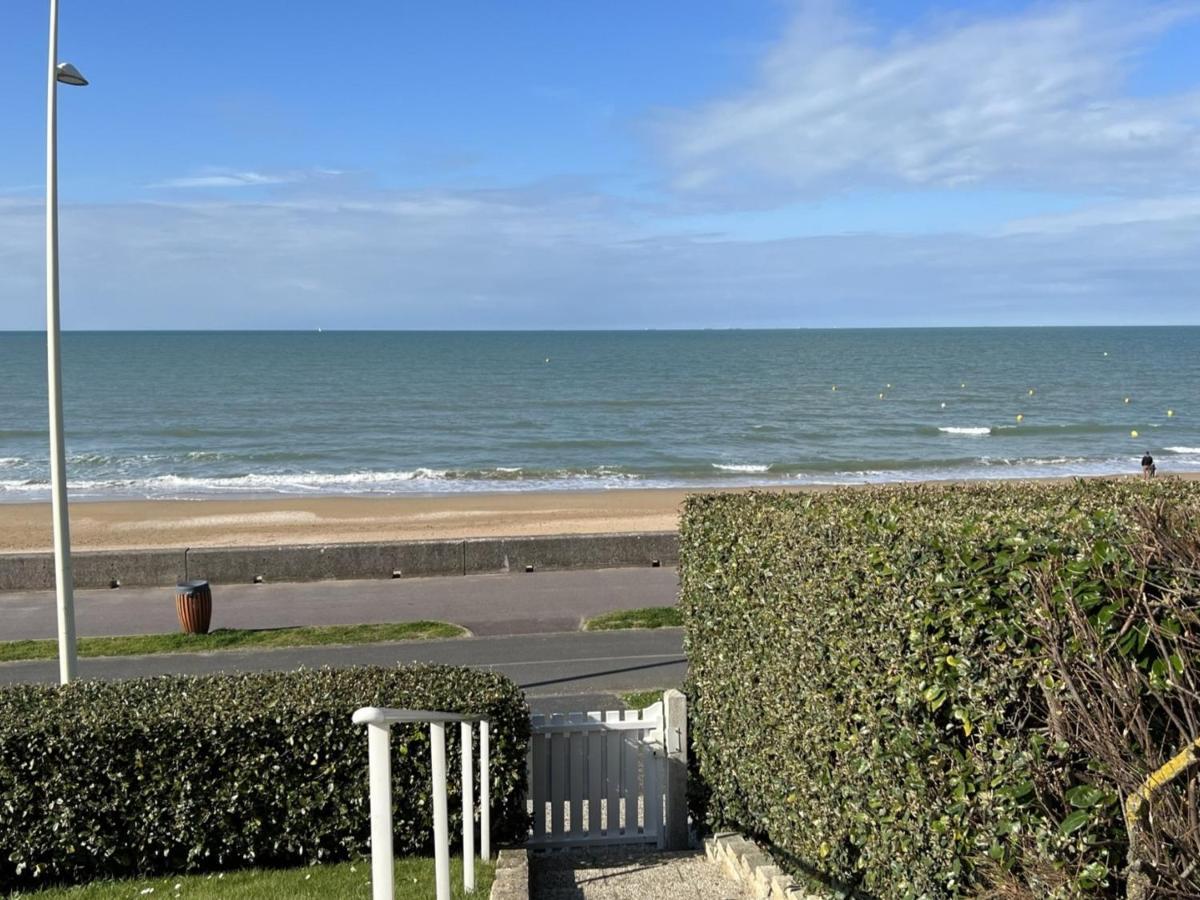 Cabourg : Duplex Renove 2 Pieces, Acces Direct Plage, Fibre, Parking, Cuisine Equipee, 4 Pers. - Fr-1-487-351 Zewnętrze zdjęcie